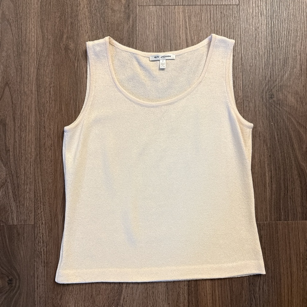 St. John Cream Sleeveless Knit Scoop Tank